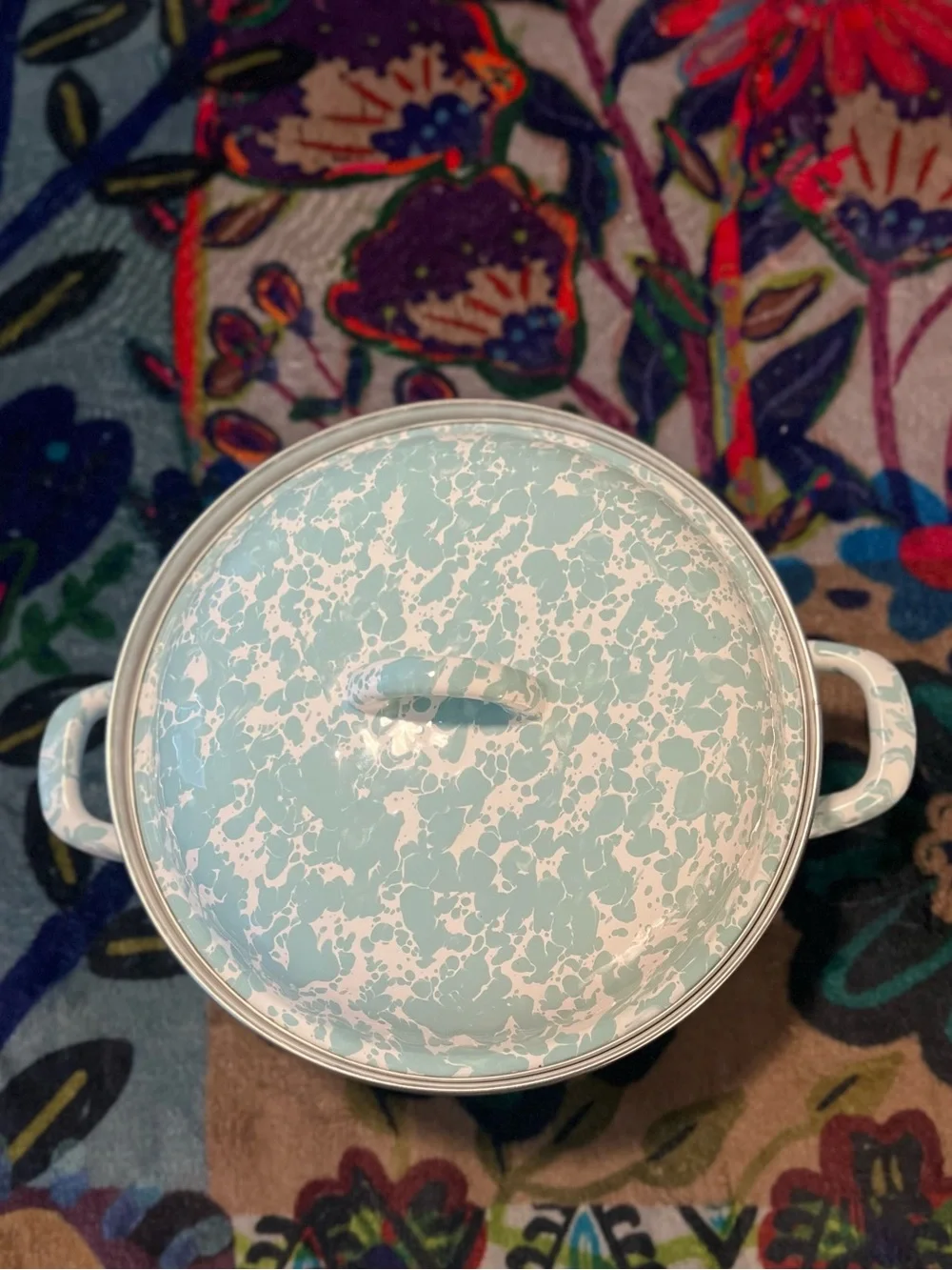 Golden Rabbit Light Blue Swirl Enamel Dutch Oven Pot with Lid 4 Qt - NEVER USED